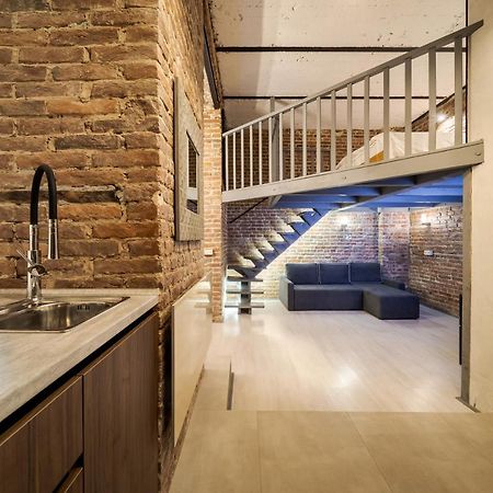 Lesi Apartment With Terrace Lviv Ngoại thất bức ảnh