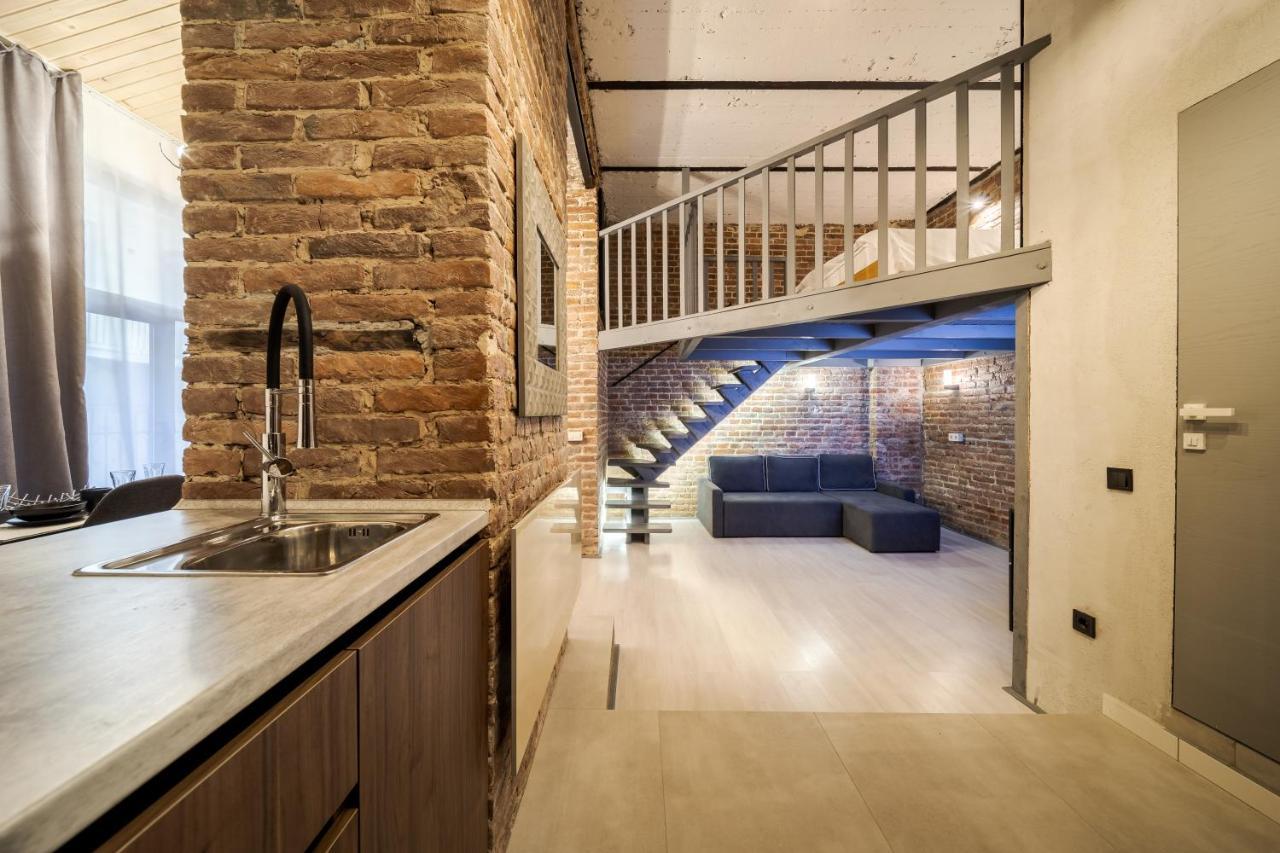Lesi Apartment With Terrace Lviv Ngoại thất bức ảnh