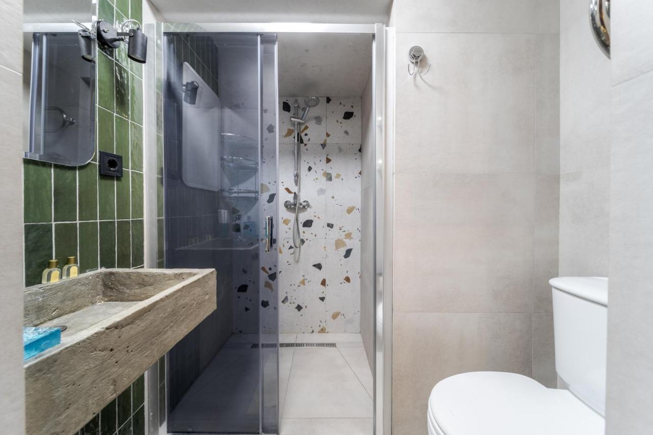 Lesi Apartment With Terrace Lviv Ngoại thất bức ảnh